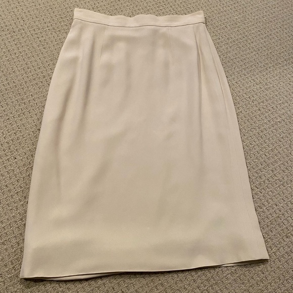 Rochas Vintage Pencil Skirt in Cream Size 4 - Picture 1 of 6